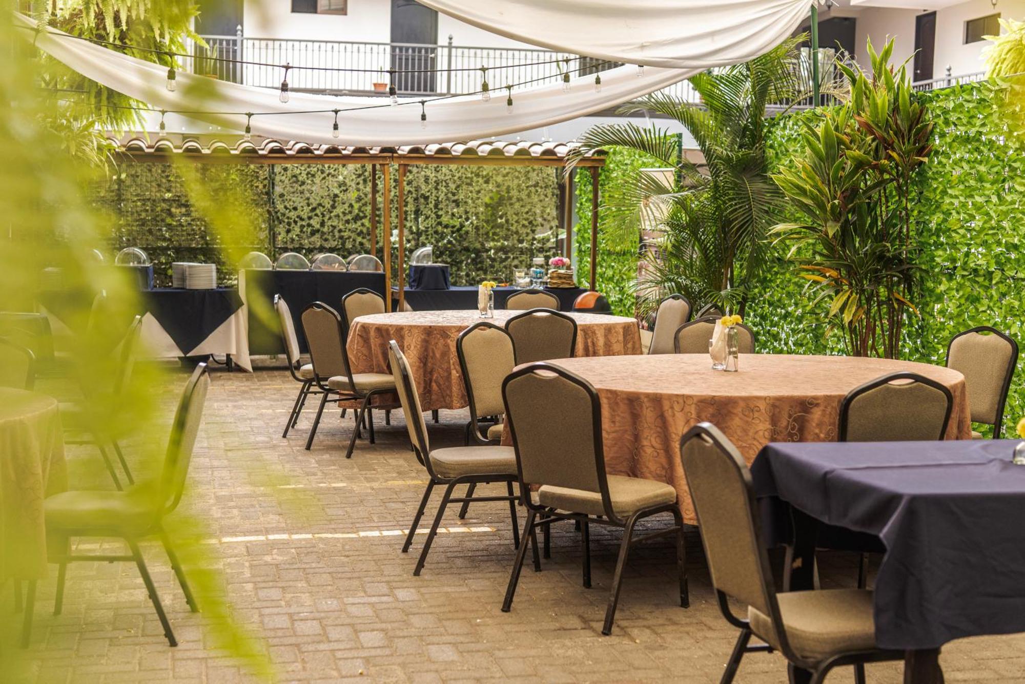 Hotel Y Restaurante El Guarco Cartago Buitenkant foto