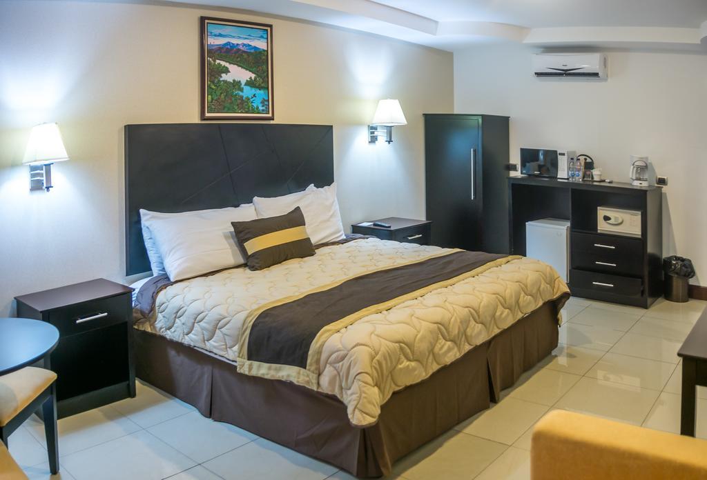 Hotel Y Restaurante El Guarco Cartago Buitenkant foto